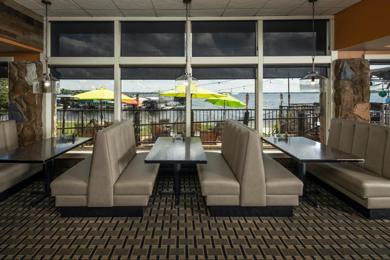 Holiday Inn Detroit Lakes By Ihg Εξωτερικό φωτογραφία
