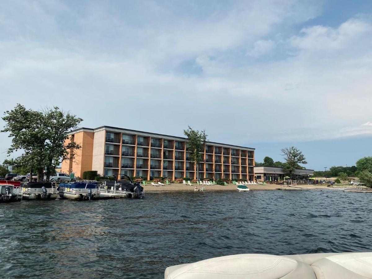 Holiday Inn Detroit Lakes By Ihg Εξωτερικό φωτογραφία
