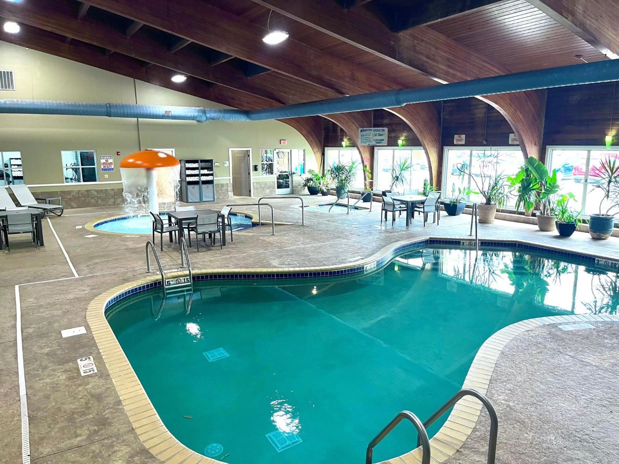 Holiday Inn Detroit Lakes By Ihg Εξωτερικό φωτογραφία